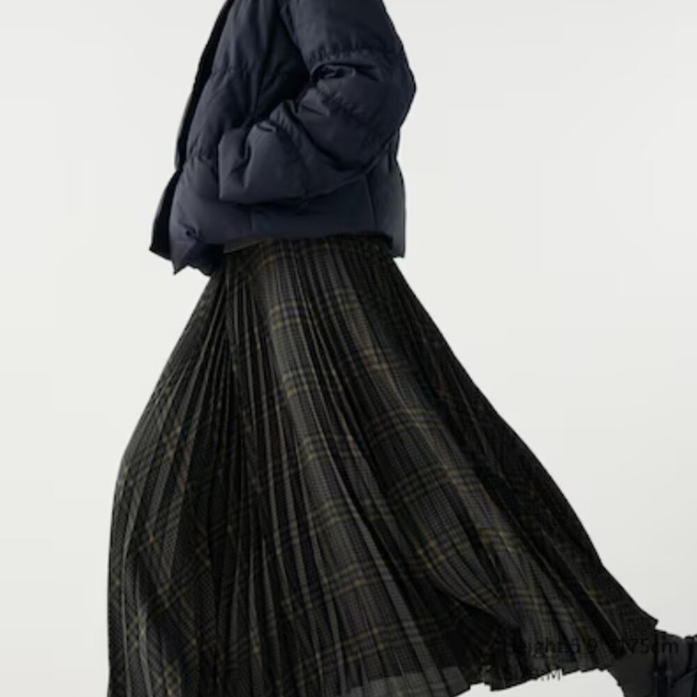 NWT Uniqlo Long Plaid Skirt (Size S)